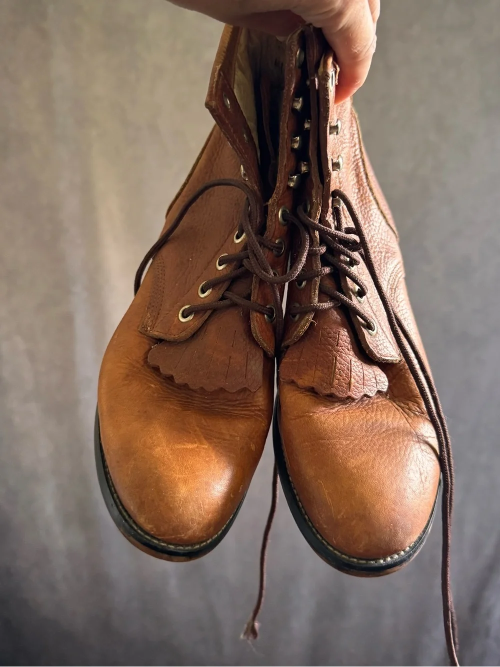Vintage Justin Boots Tan Leather Chukka Boots with Kiltie Fringe